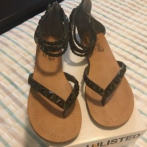 Ankle Sandals. ☀️🌸